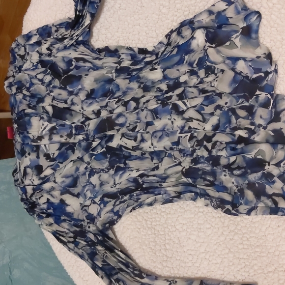 skirt sz 10 navy blue, ilyza NY brand, straight & blue & white sz PM  blouse; - Picture 2 of 5